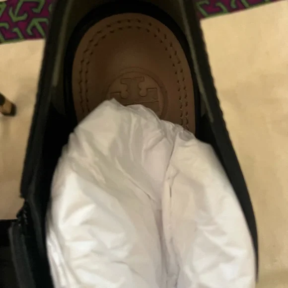 Like New Tory Burch Greenwich 85mm heel booties 7.5 - Picture 12 of 14